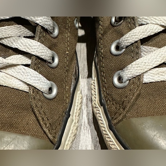 Converse - Women’s High Top Sneakers - Picture 5 of 9